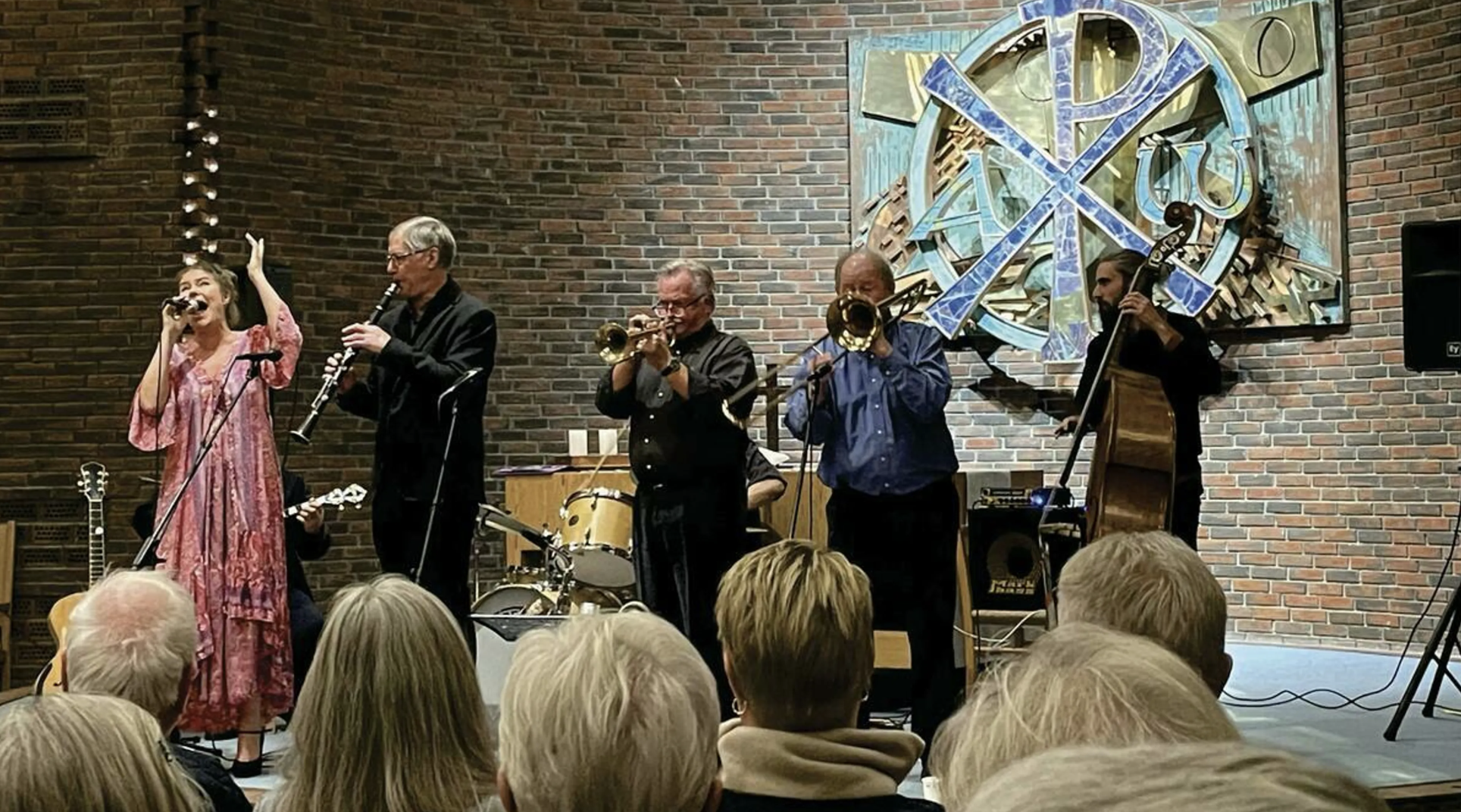 Magnolia jazzband with Majken
